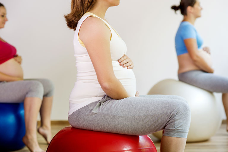 Best Personal trainer at home in London specialised in women - pregnancy -  post natal London after pregnancy Home Visit